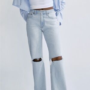 Abercrombie Curve Love High Rise 90’s Relaxed Jean (short)